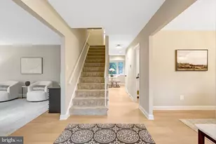 10303 Nantucket Ct, Fairfax, VA 22032 - Photo 5