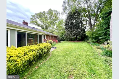 8904 Bridgehaven Court, Alexandria, VA 22308 - Photo 11
