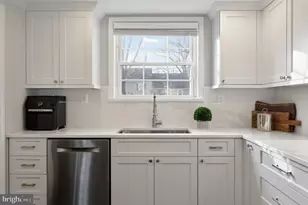 8603 Cyrus Pl, Alexandria, VA 22308 - Photo 17