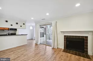 11715 Olde English Dr, Reston, VA 20190 - Photo 3