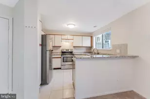 1500 Summerchase Ct, Reston, VA 20194 - Photo 11