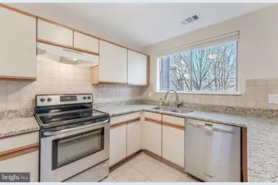 1500 Summerchase Court, Reston, VA 20194 - Photo 5