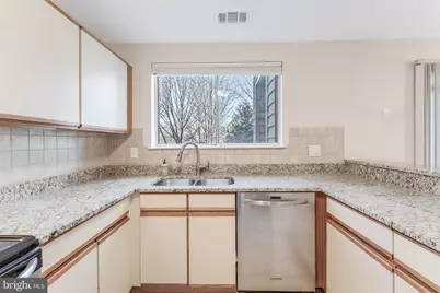 1500 Summerchase Court, Reston, VA 20194 - Photo 9