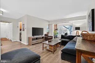 10200 Bushman Dr, Oakton, VA 22124 - Photo 1