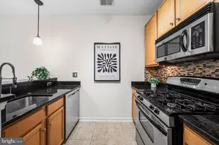 2665 Prosperity Ave, Fairfax, VA 22031 - Photo 5