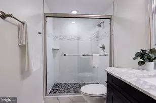 7985 Foxmoor Dr, Dunn Loring, VA 22027 - Photo 43