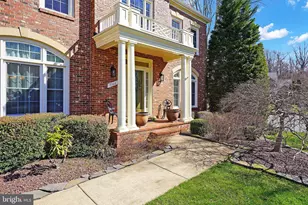 7366 Hunters Oak Ct, Springfield, VA 22150 - Photo 5