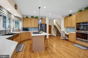 7366 Hunters Oak Ct, Springfield, VA 22150 - Photo 17