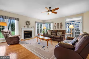 7366 Hunters Oak Ct, Springfield, VA 22150 - Photo 11