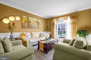 7366 Hunters Oak Ct, Springfield, VA 22150 - Photo 9