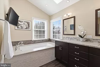 314 Orchard Court NW, Vienna, VA 22180 - Photo 31