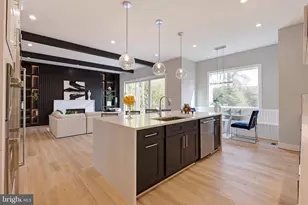 125 Casmar St SE, Vienna, VA 22180 - Photo 9