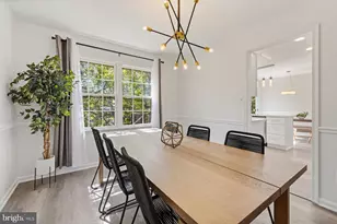 7305 Langsford Ct, Springfield, VA 22153 - Photo 9