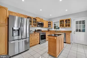 4406 Roundhill Rd, Alexandria, VA 22310 - Photo 9