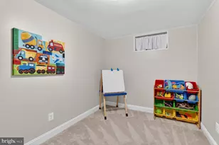 4406 Roundhill Rd, Alexandria, VA 22310 - Photo 37