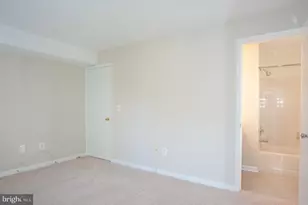 6919 Mary Caroline Cir, Alexandria, VA 22310 - Photo 15