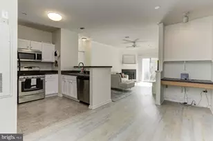 5105 Travis Edward Way, Centreville, VA 20120 - Photo 11