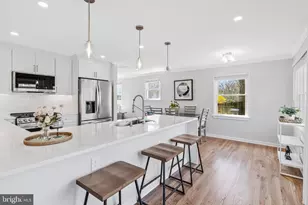 6920 Kenfig Dr, Falls Church, VA 22042 - Photo 15