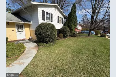 210 Courthouse Circle SW, Vienna, VA 22180 - Photo 5
