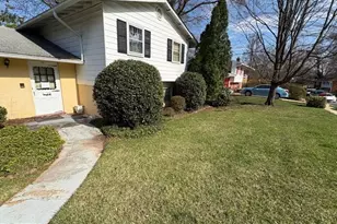 210 Courthouse Cir SW, Vienna, VA 22180 - Photo 5
