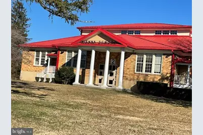 210 Courthouse Circle SW, Vienna, VA 22180 - Photo 69