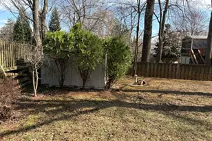 210 Courthouse Cir SW, Vienna, VA 22180 - Photo 19