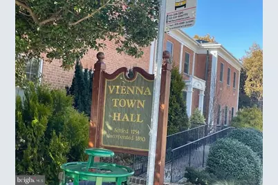 210 Courthouse Circle SW, Vienna, VA 22180 - Photo 65