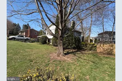 210 Courthouse Circle SW, Vienna, VA 22180 - Photo 9