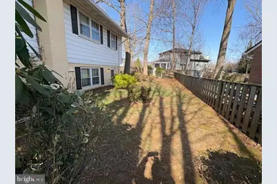 210 Courthouse Circle SW, Vienna, VA 22180 - Photo 3