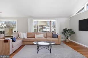 5613 Eastbourne Dr, Springfield, VA 22151 - Photo 5