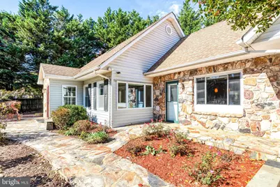 9720 Five Oaks Road, Fairfax, VA 22031 - Photo 5