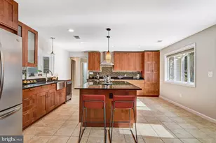 9720 Five Oaks Rd, Fairfax, VA 22031 - Photo 17