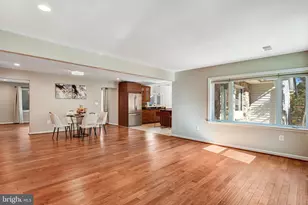 9720 Five Oaks Rd, Fairfax, VA 22031 - Photo 25