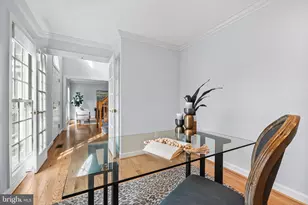 8648 Chase Glen Cir, Fairfax Station, VA 22039 - Photo 11