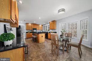 8648 Chase Glen Cir, Fairfax Station, VA 22039 - Photo 29