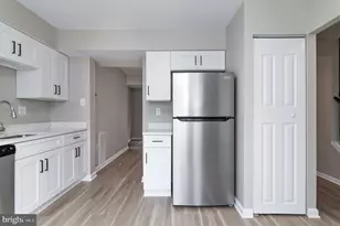 4445 Holly Ave, Fairfax, VA 22030 - Photo 5