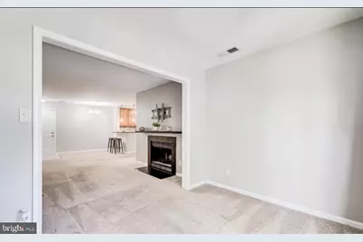 10300 Appalachian Circle #307, Oakton, VA 22124 - Photo 9