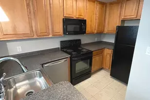 10300 Appalachian Cir, Oakton, VA 22124 - Photo 5