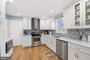 4357 Cub Run Rd, Chantilly, VA 20151 - Photo 9