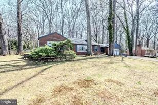 4731 Spruce Ave, Fairfax, VA 22030 - Photo 3