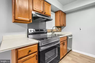 3824 Persimmon Circle, Fairfax, VA 22031 - Photo 11