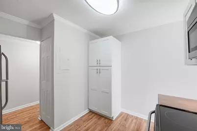 611 Center Street #101, Herndon, VA 20170 - Photo 9