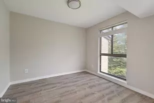 2054 Royal Fern Ct, Reston, VA 20191 - Photo 9