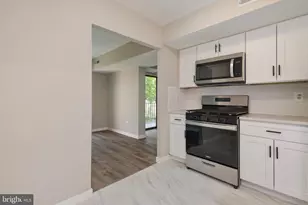 2054 Royal Fern Ct, Reston, VA 20191 - Photo 15