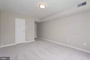 2054 Royal Fern Ct, Reston, VA 20191 - Photo 27
