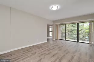 2054 Royal Fern Ct, Reston, VA 20191 - Photo 5