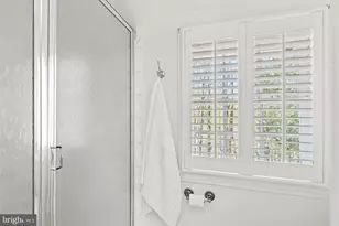 6032 Grove Dr, Alexandria, VA 22307 - Photo 33