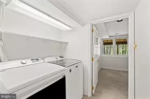 6032 Grove Dr, Alexandria, VA 22307 - Photo 43