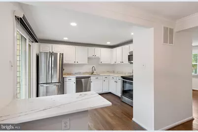 3050 Silent Valley Drive, Fairfax, VA 22031 - Photo 5