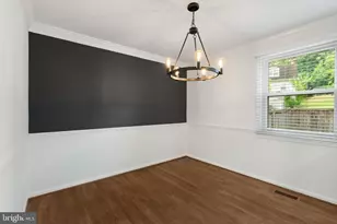 3050 Silent Valley Dr, Fairfax, VA 22031 - Photo 7